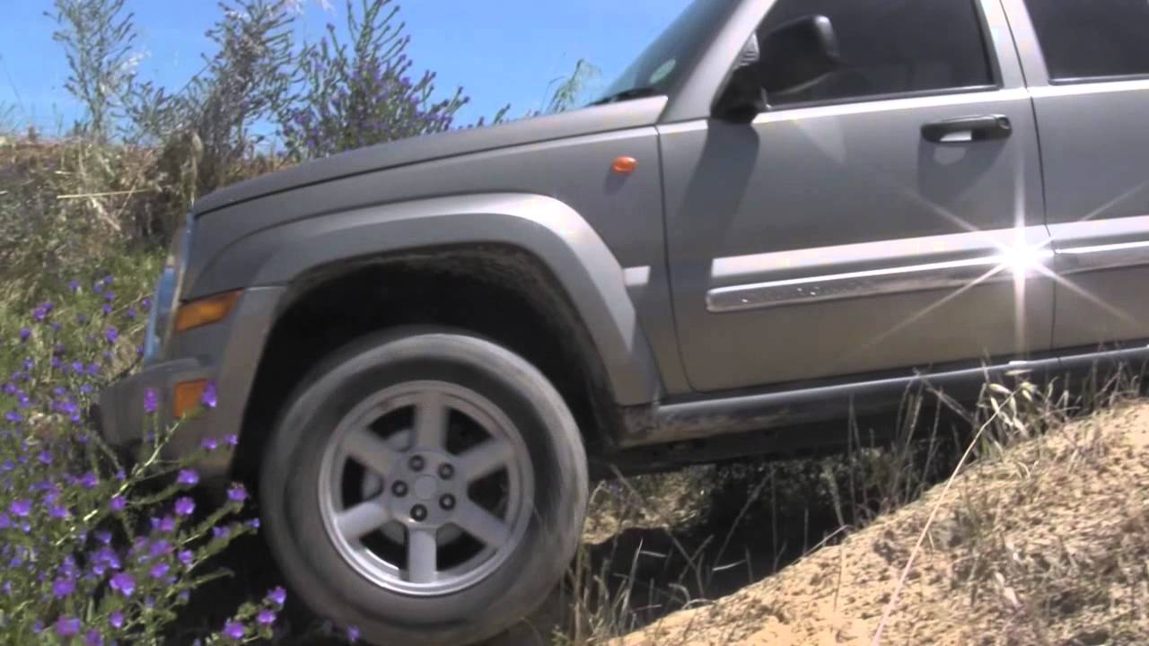 Jeep Cherokee / Liberty Track Test Drive