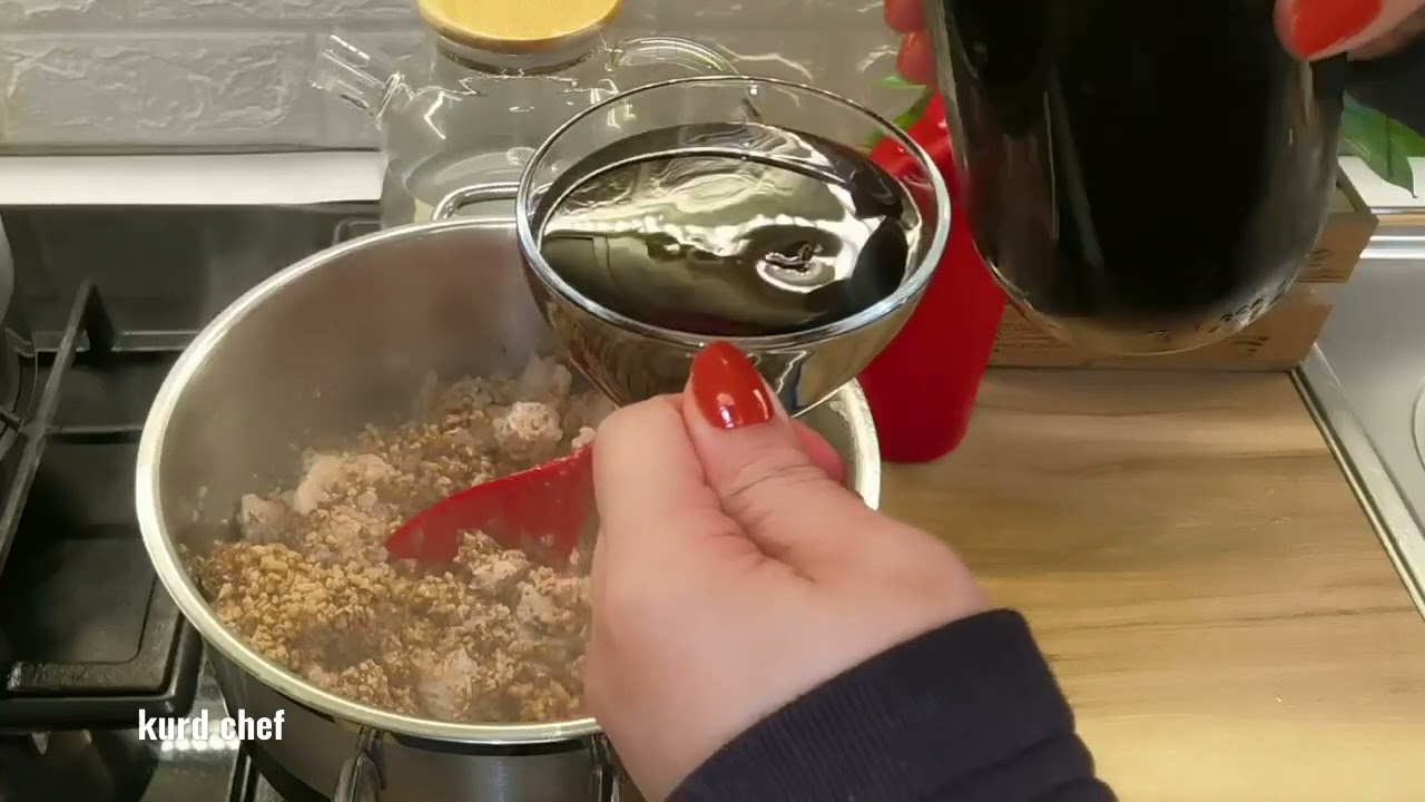 شێوازی ئامادە کردنی فسنجون لەگەڵ پڵاوێکی سادە