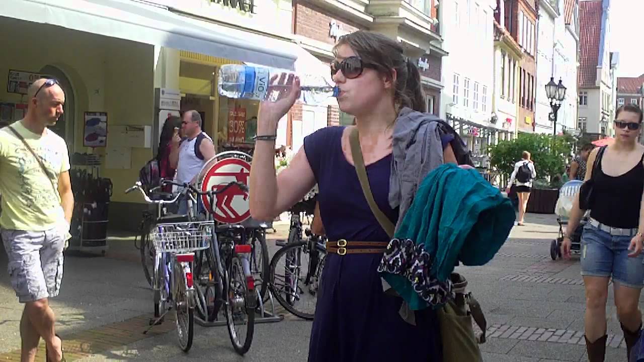 Konsum Flashmob Lüneburg