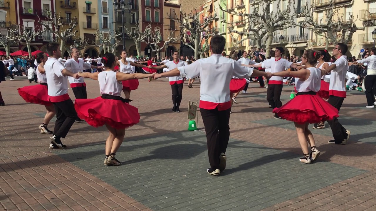 Tercera sardana colla Riallera a Balaguer 2016