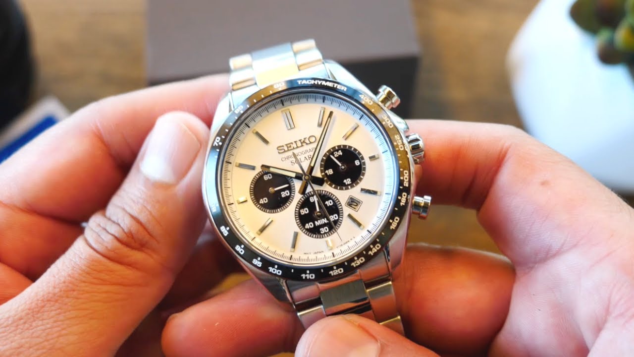 Seiko Solar Chronograph Panda SBPY165 - Unboxing