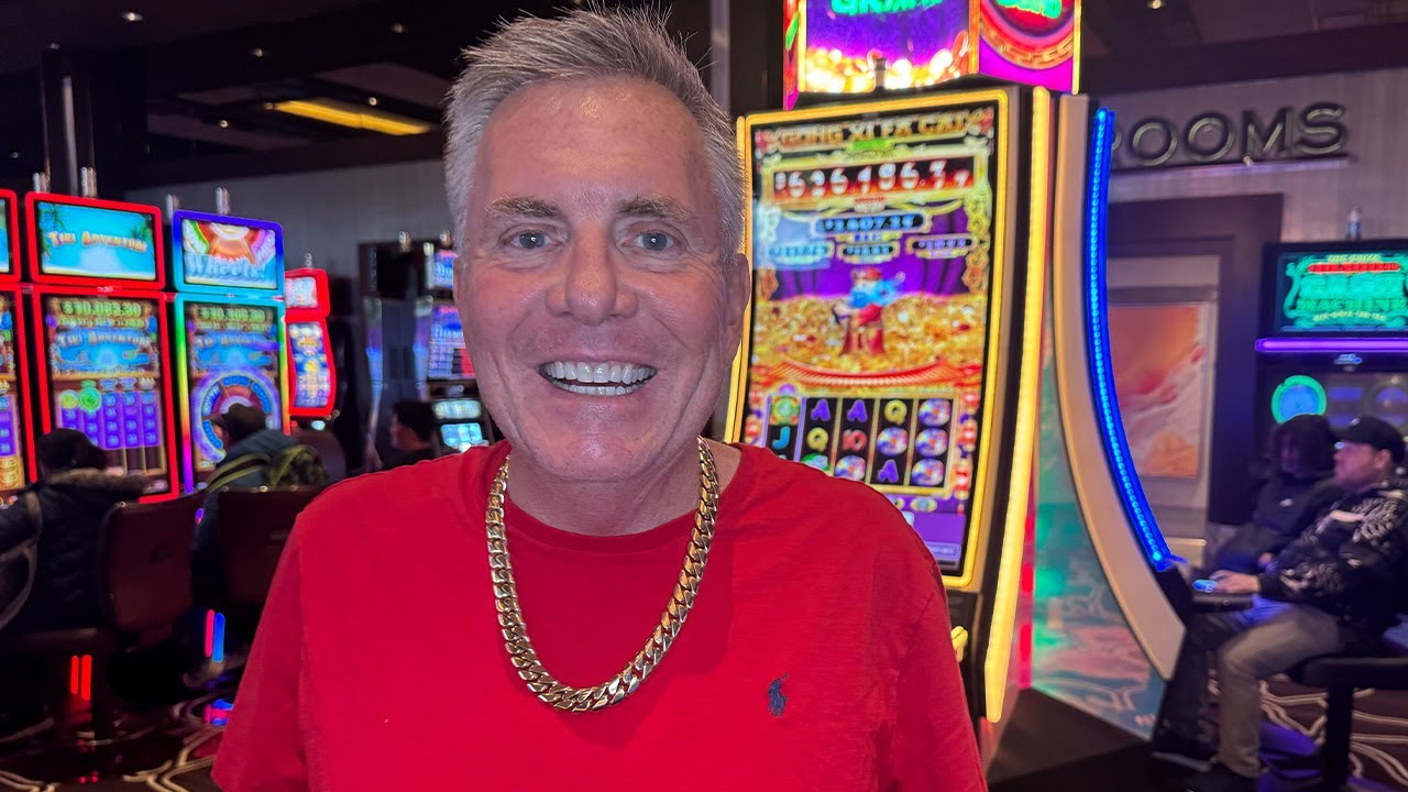 Big Action On HUGE Slot Machines