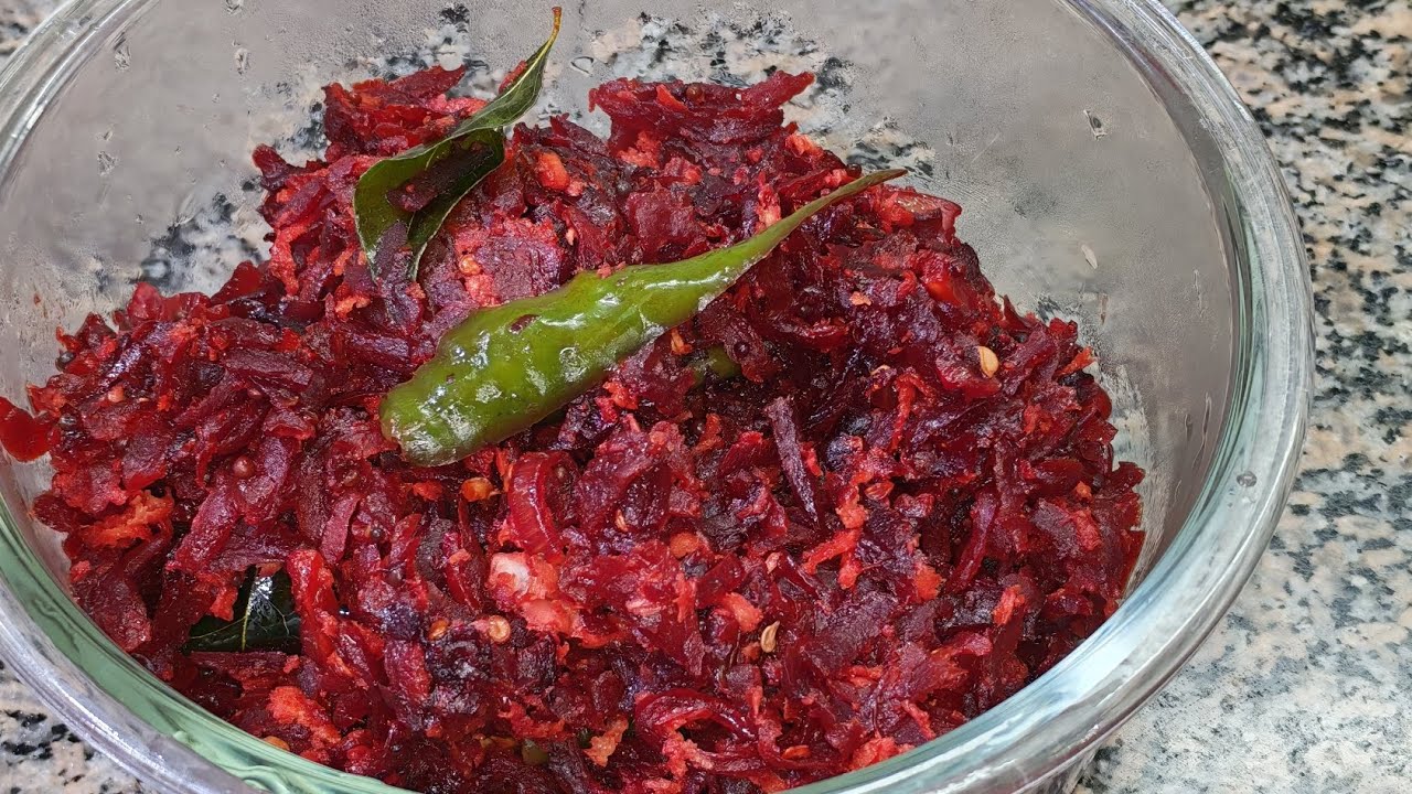  केरल स्टाइल चुकंदर थोरन को बनाने जो 10 मिनट में तैयार हो जाता है | Kerala Style Beetroot thoran 