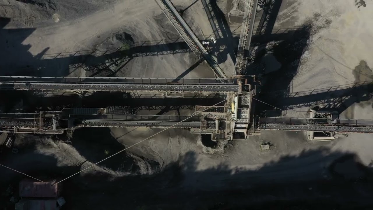 A Look Inside Naceville Quarry - 4K Drone Footage