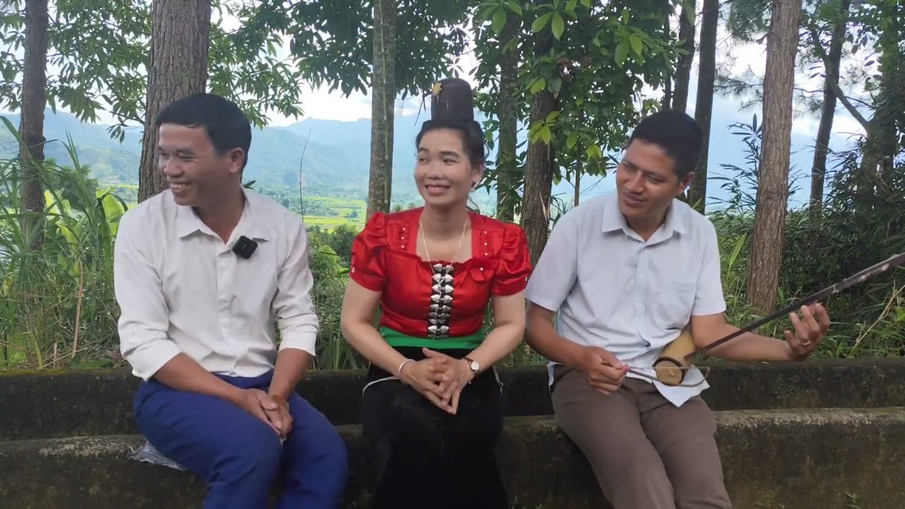 Hà sơ và Thị Liên hát giao duyên tình yêu Theo đàn nhị Lò Trung rất tuyệt vời 