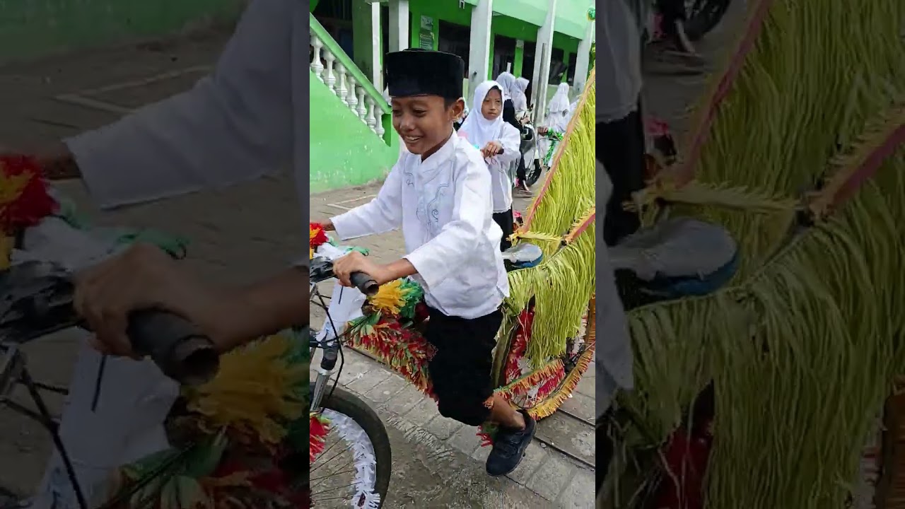 Pawai sepeda hias dalam rangka Peringatan isra Miraj nabi Muhammad Saw 