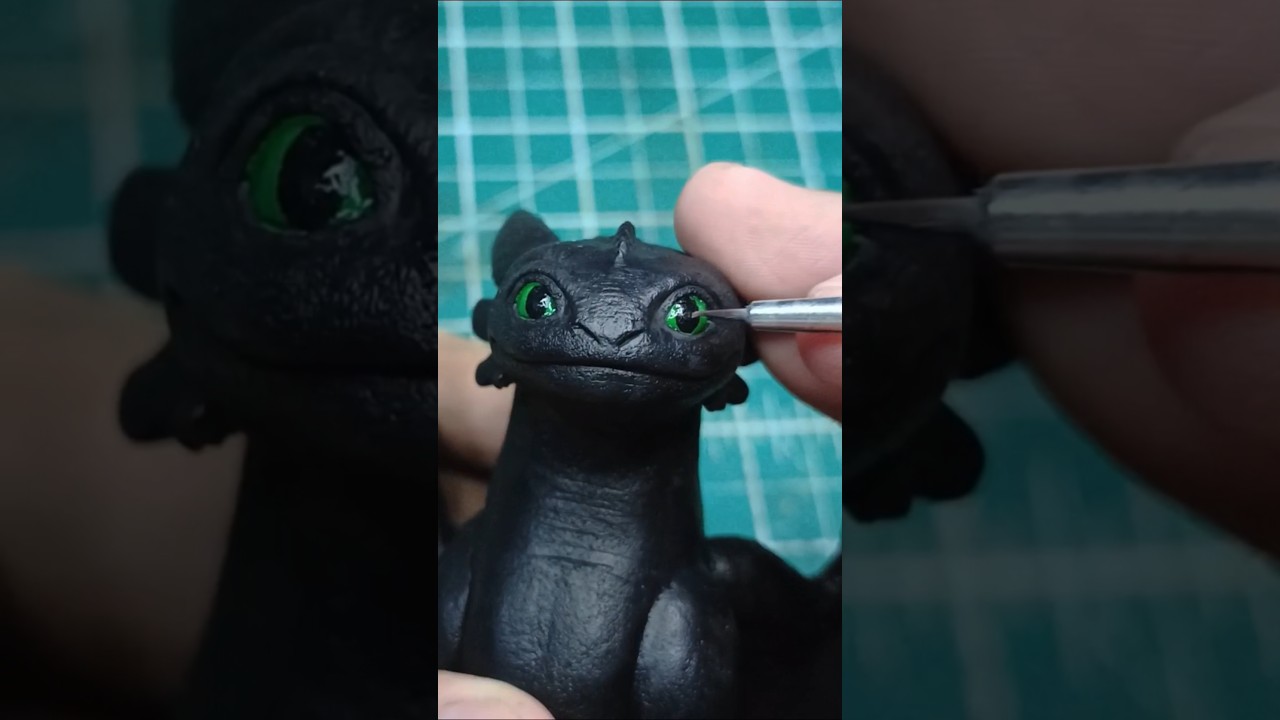 Sculpting Night Fury #sculpture #nightfury #howtotrainyourdragon #sculpting #clay #art #painting