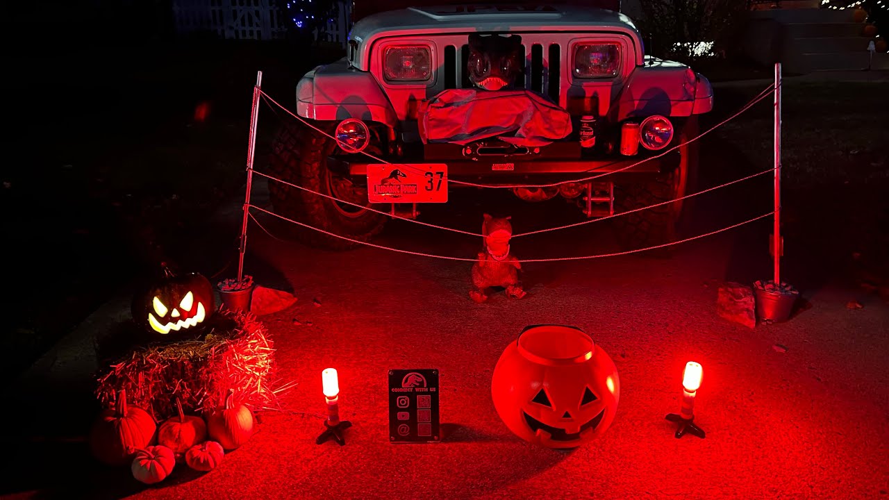 I built a simple JURASSIC PARK FENCE for Halloween! 