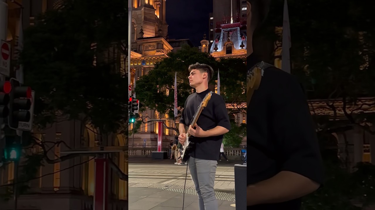 Slow blues in the street 