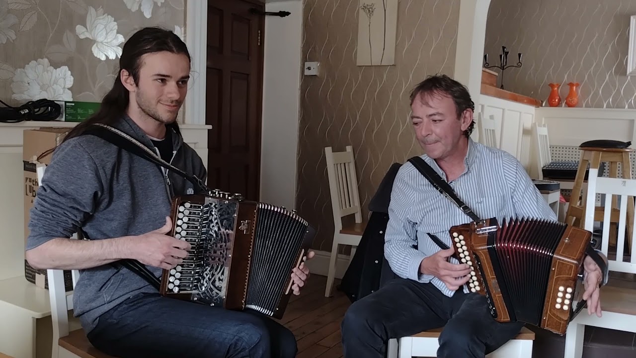 The dispute at the crossroads/The golden keyboard reels