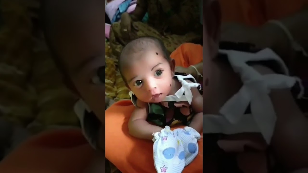 Just 16 day's baby raising  her head without any help 🥰