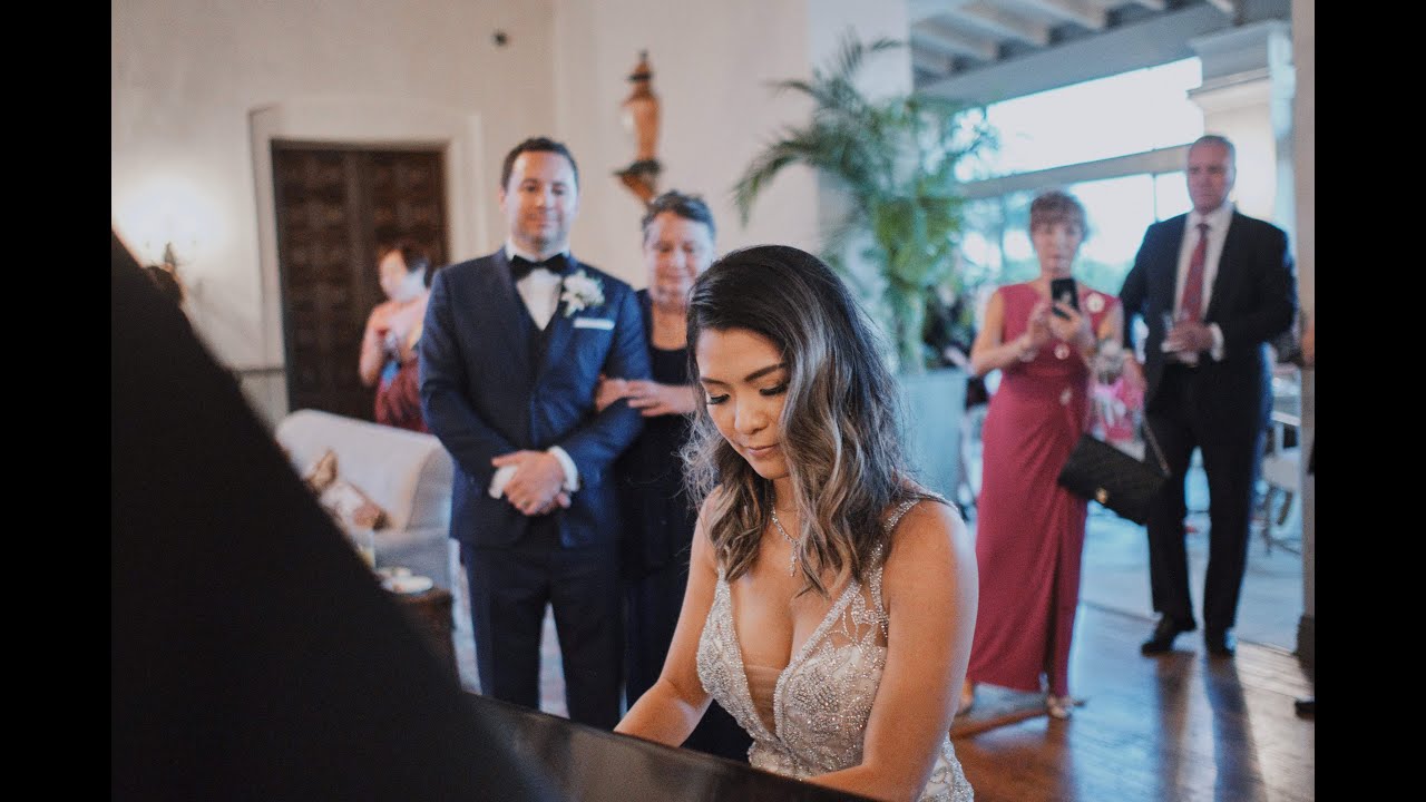 Bride surprised groom on playing piano Chopin Nocturne Eb Major (Op.9 No.2) Wedding