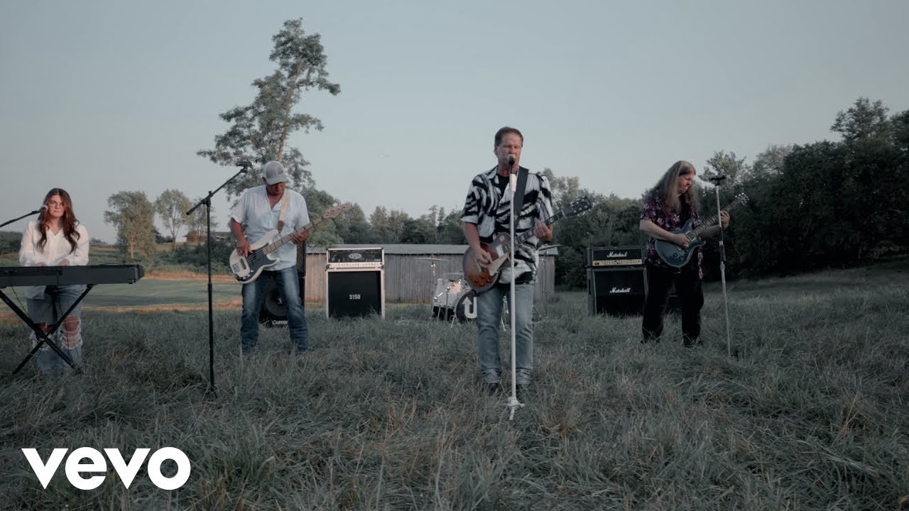 U-TURN - Last Day (Official Music Video)