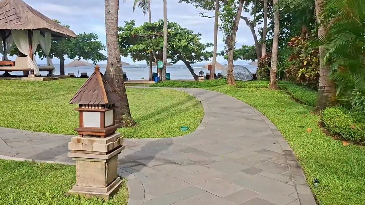 พาชมโรงแรมลากูน นูซาดัวบาหลี The Laguna อันนี้อีกมุมของส่วนด้านหลังโรงแรม