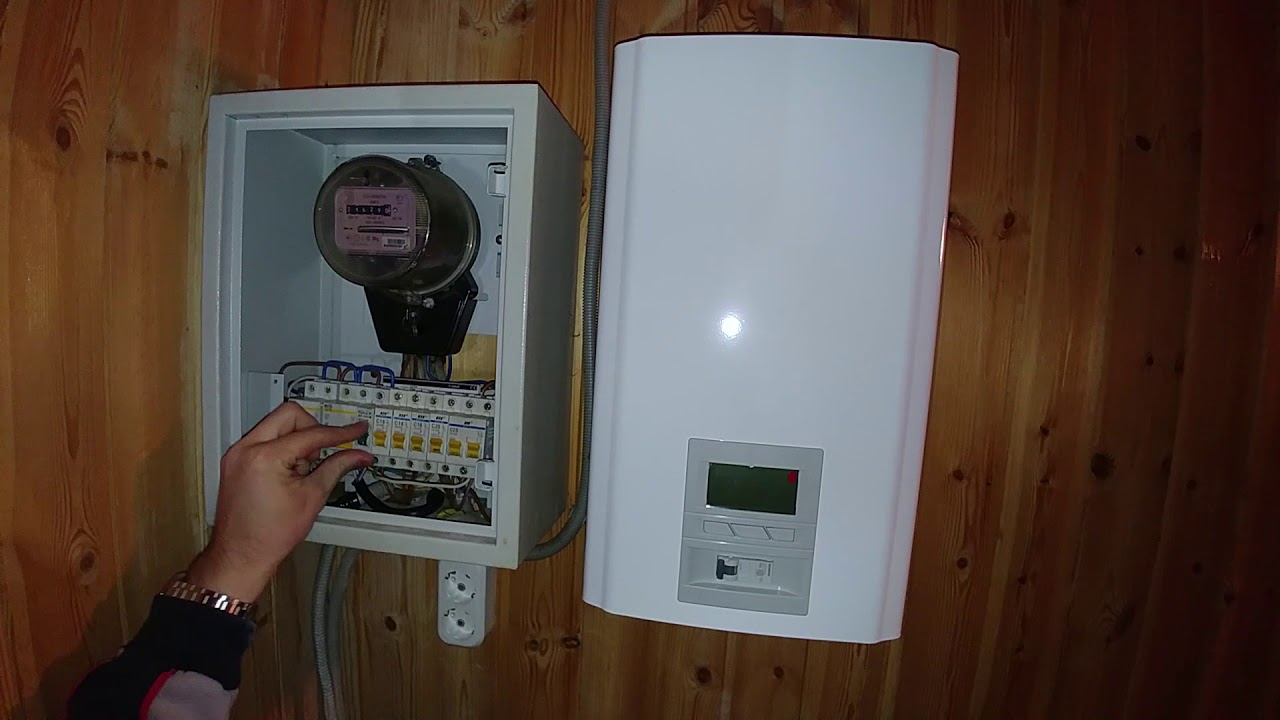 Установка стабилизатора напряжения. Вольт Герц Э 36