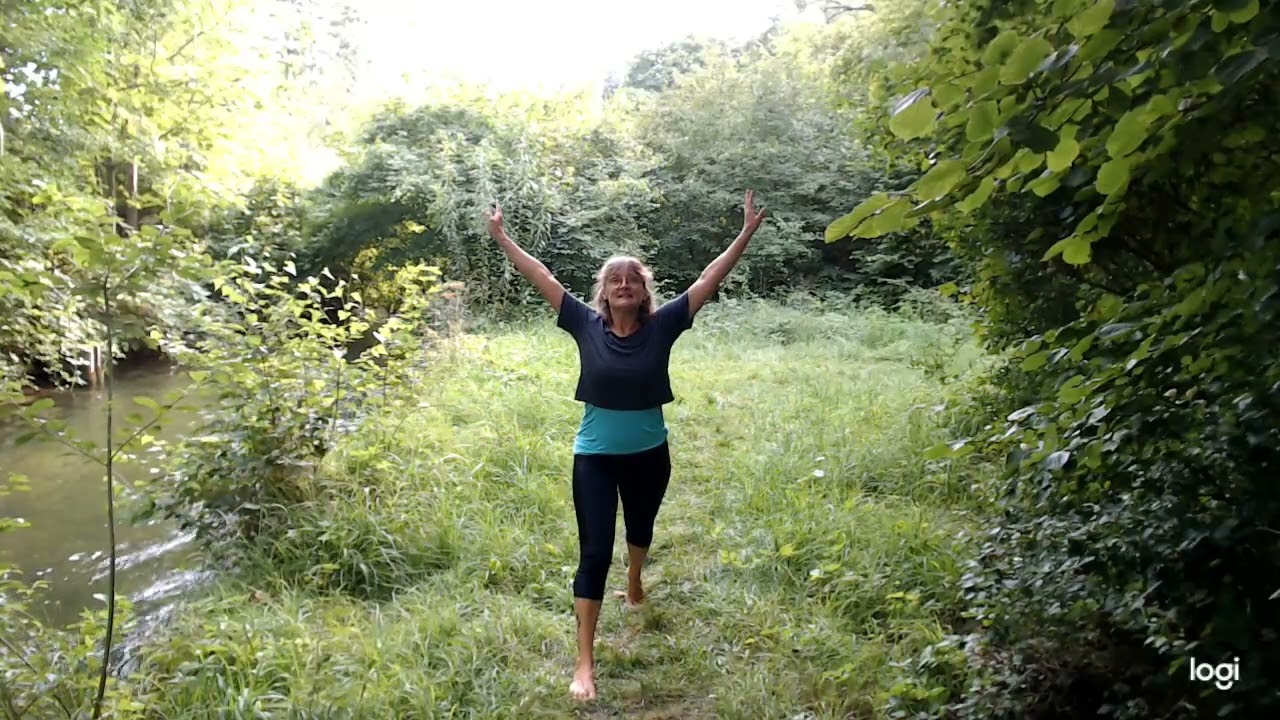 Indian Balance mit Doris - Bogenschütze mit Elsu und Tadevi