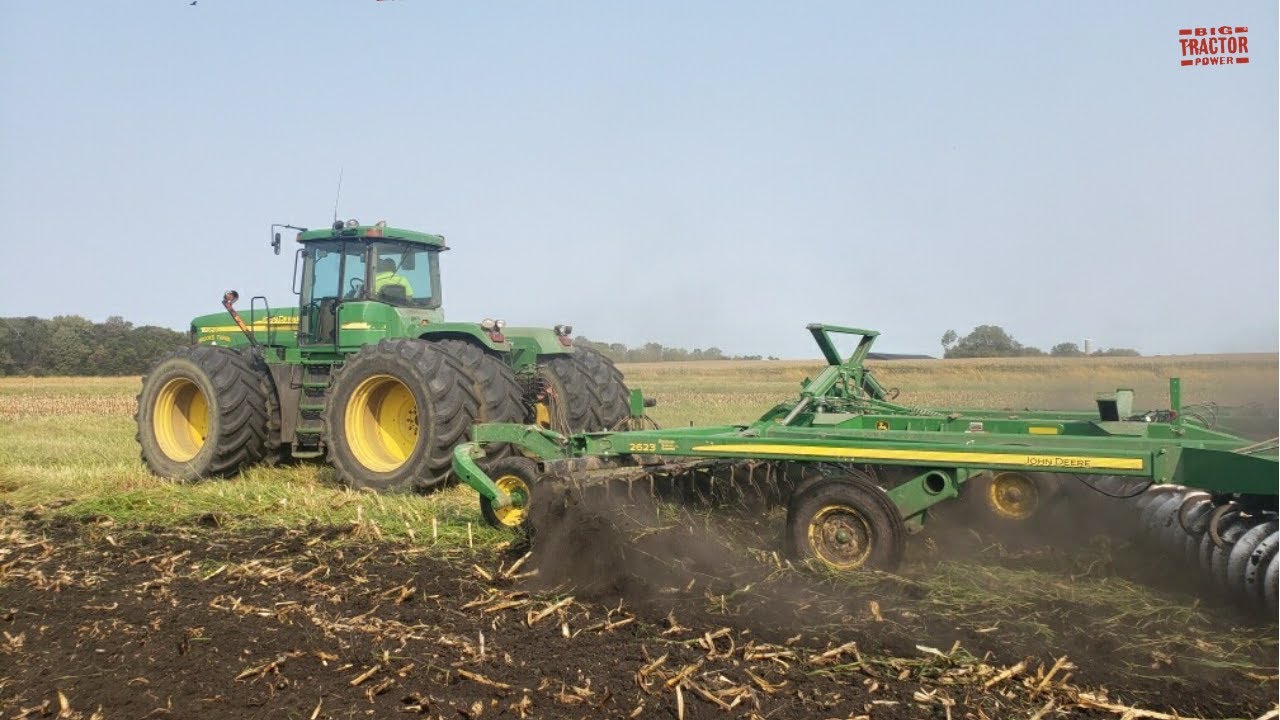 JOHN DEERE 9620 Tractor Working on Fall Tillage