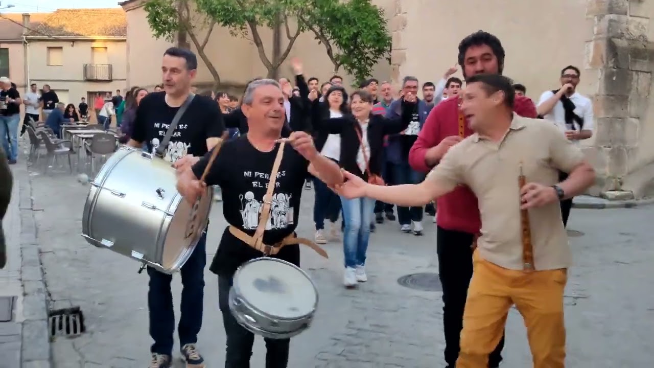 ¡¡Cómo animan estos chicos!!