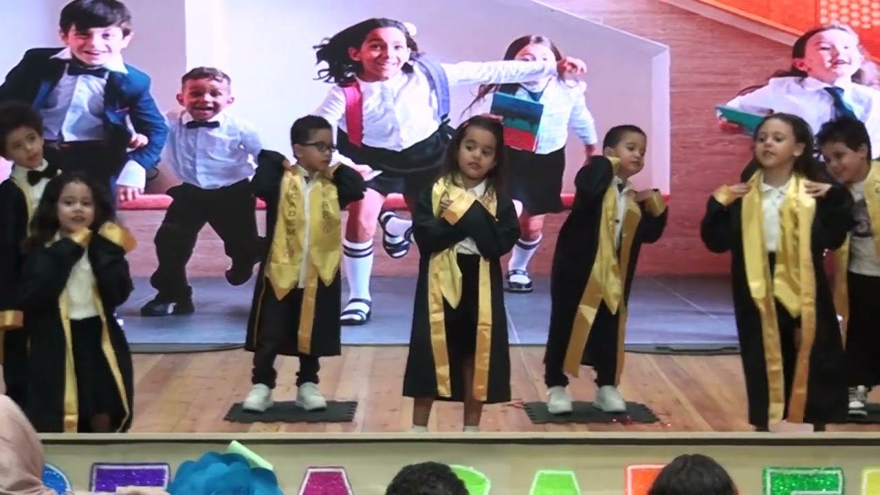 GRADUATION FUTURE ACADEMY 5