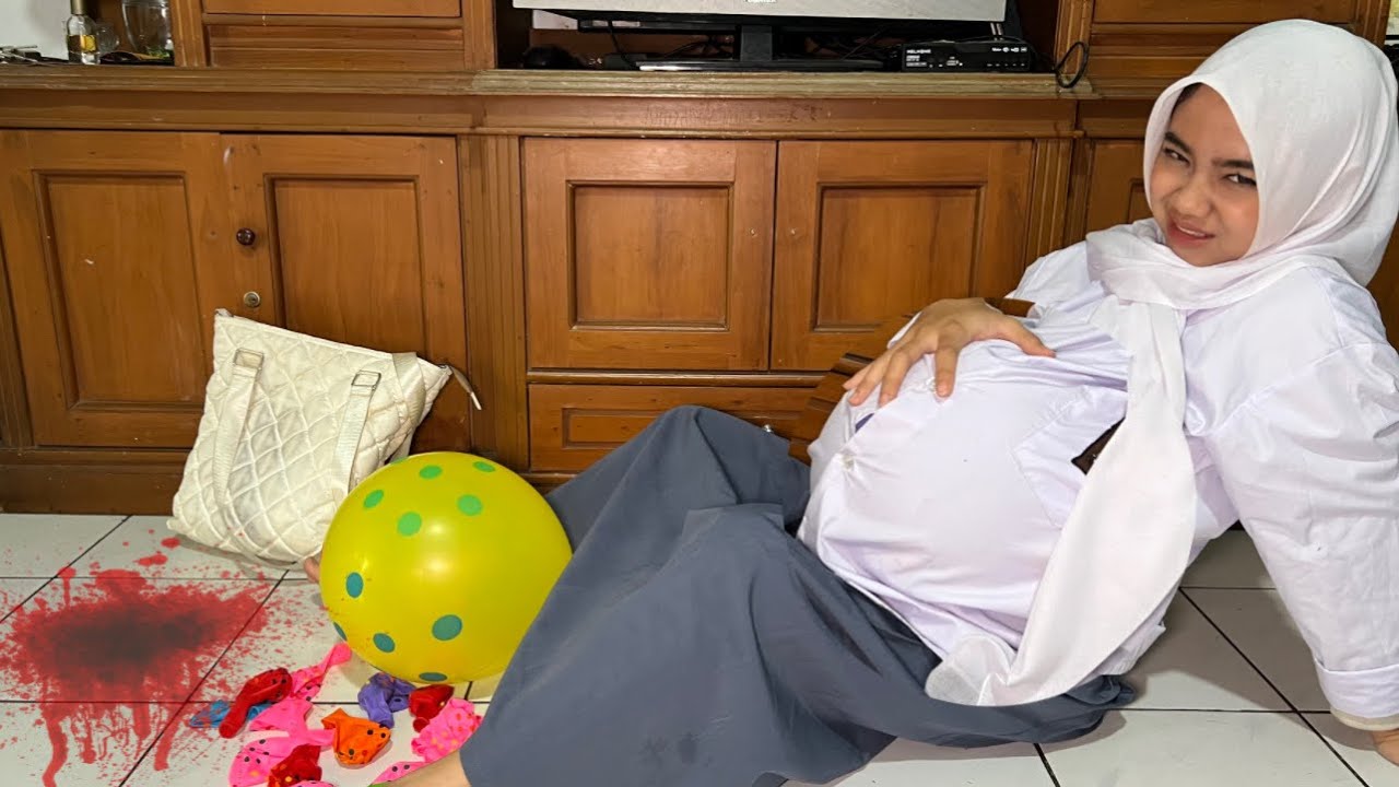 KAGET‼️GARA2 PULANG SEKOLAH PEC4HIN BALON&MAKAN ESKRIM‼️TIBA2 PERUT HAMIL DAN  MELAHIRKAN SENDIRI 