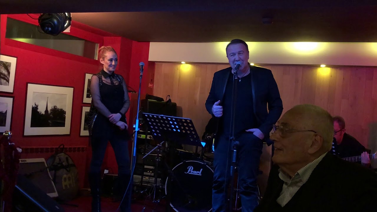 Salcia si Singuratatea Mea