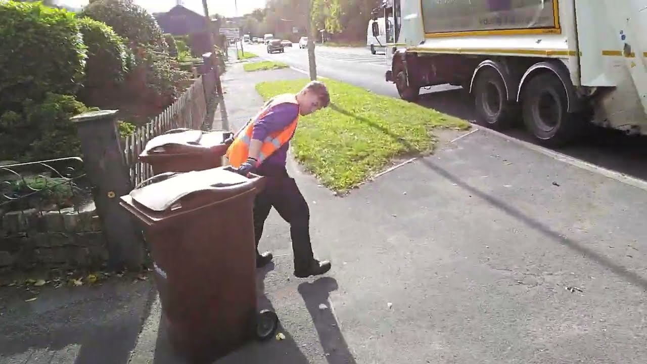 BINNING WAKEFIELD - The BIG Binning Video - Household Waste Collection