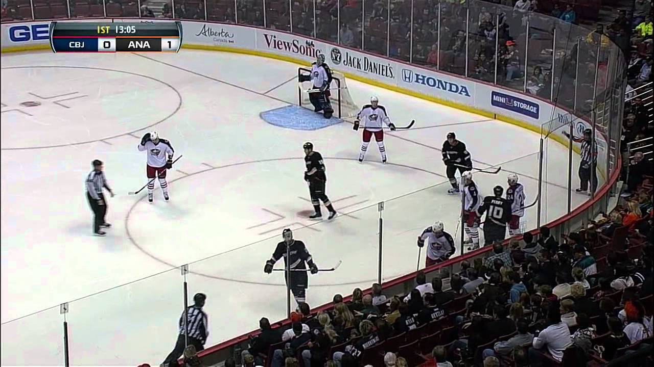 Derick Brassard hits Francois Beauchemin HD