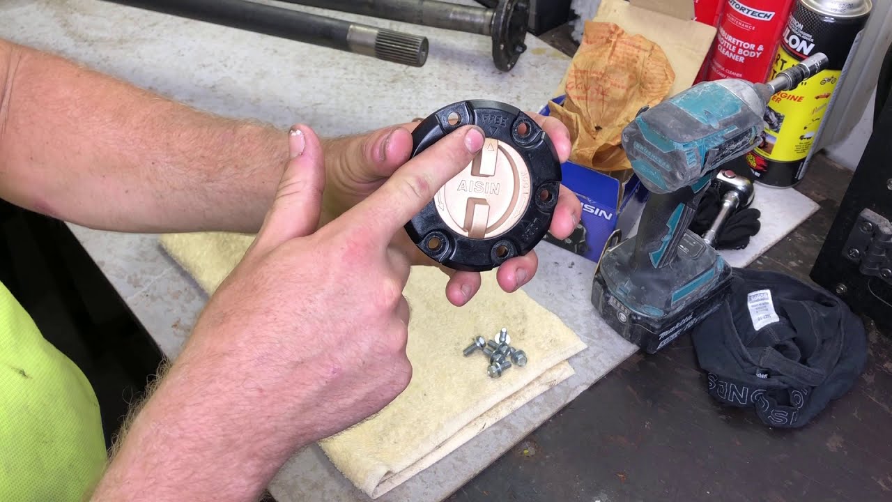 Landcruiser Project Build: Hzj75 Manual Locking Hub Tare-down/Rebuild, Solid axle inspection