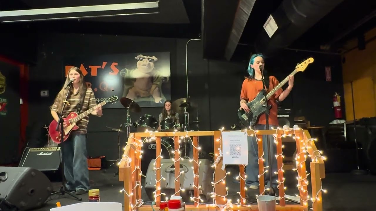We're Not Gonna Take It - Twister Sister