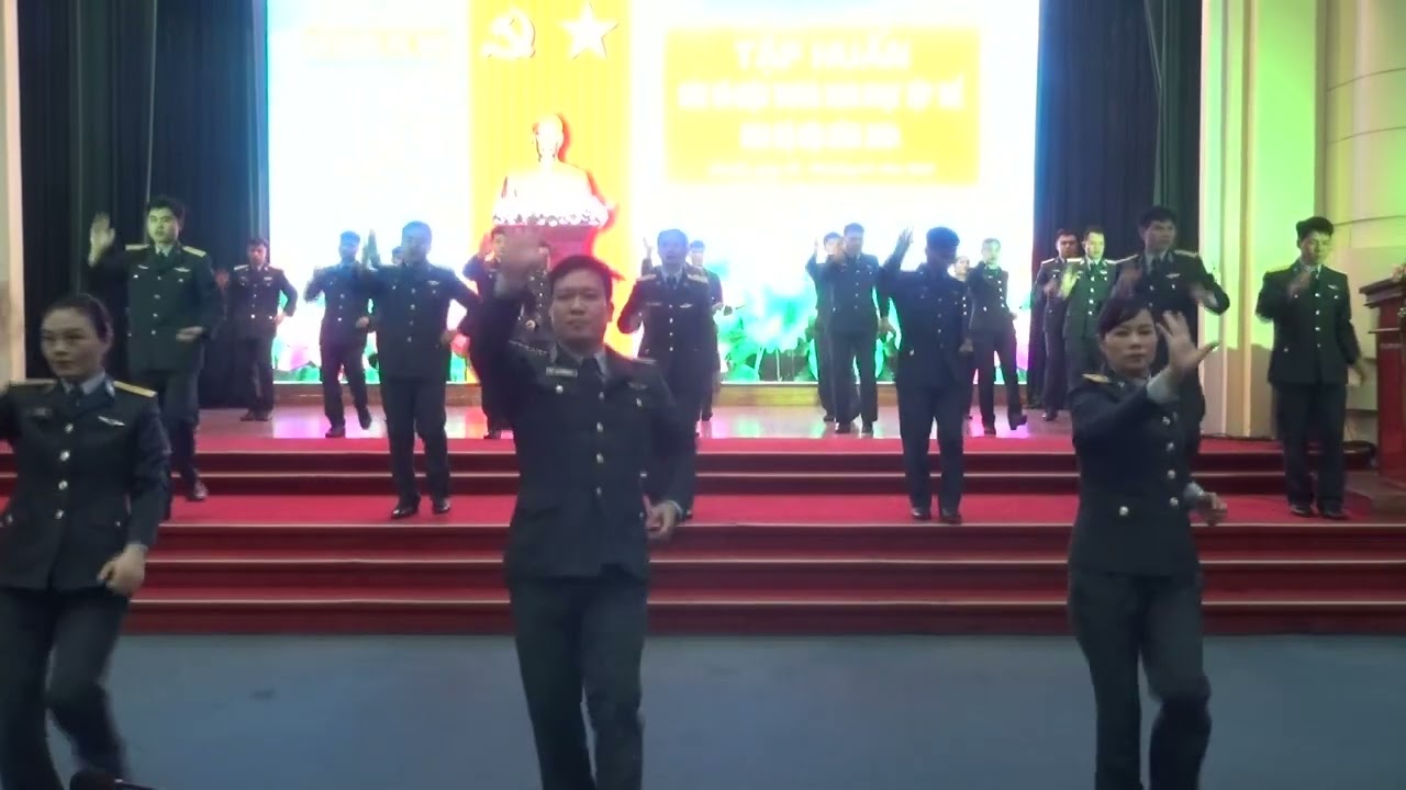 Nhảy dân vũ Thanh niên làm theo lời Bác - Bài mẫu 3- Vũ điệu lính trẻ