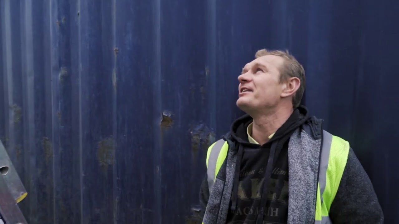 Wspólna praca tej dwójki nie może nie bawić!  [Brudna robota - czysty zysk]
