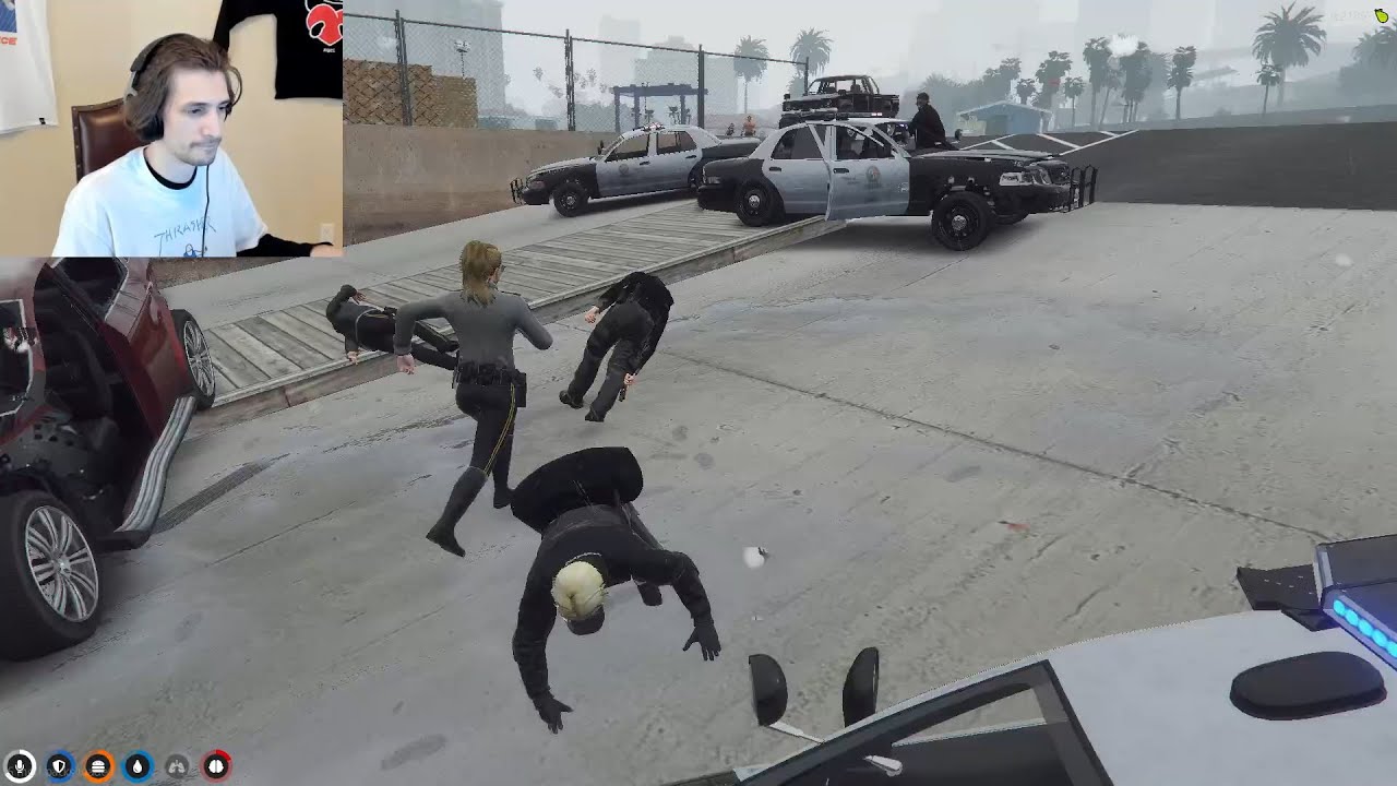 Chang Gang Save xQc from Cop Chase | GTA RP NoPixel 3.0