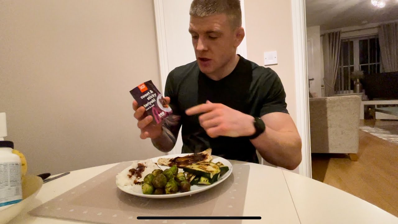 MMA fighters full day of eating.