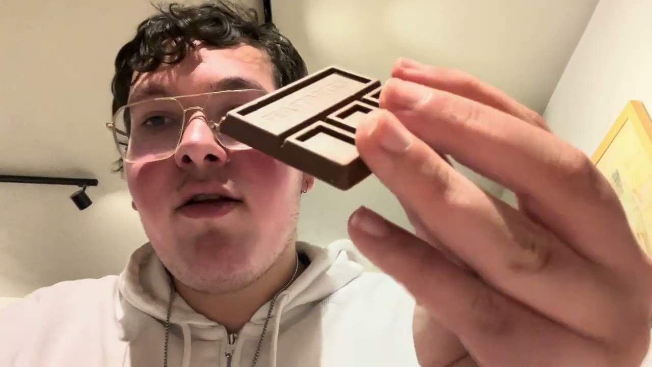 Δοκιμάζω επιτέλους mr beast σοκολάτες 