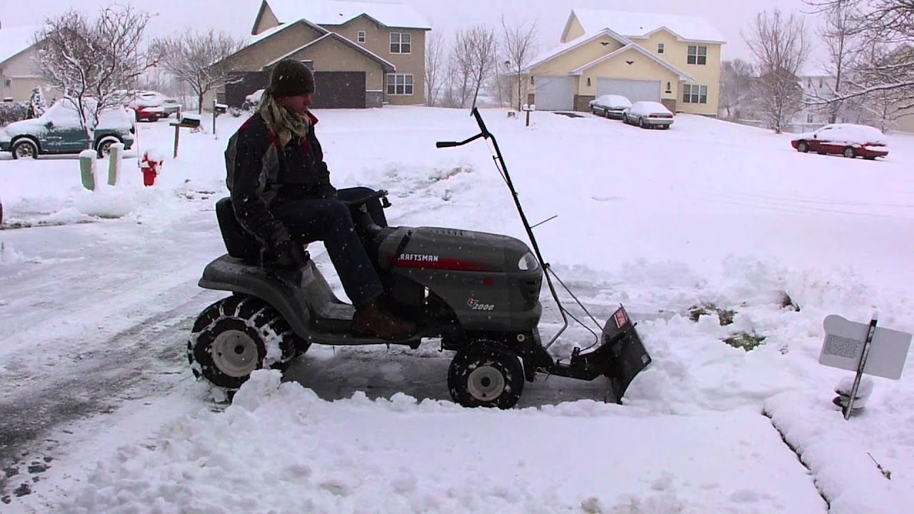 Craftsman LT2000 with snow blade