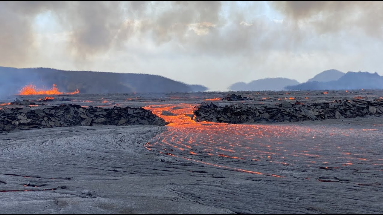 Iceland Vulcano Geldingadalir 09/2021 - Last Sign of Life? - Cinematic Travel Video