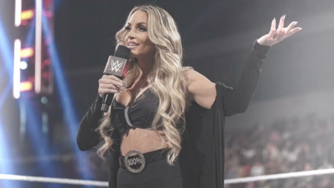 Trish Stratus 