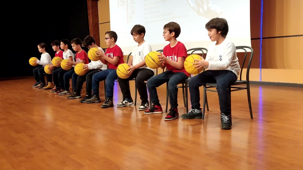 Basketbol Topları İle Türk Marşı #basketball #rhythm #schoolactivity