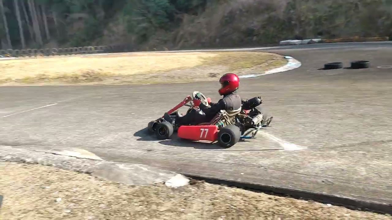 先輩の走り　ミッションカート