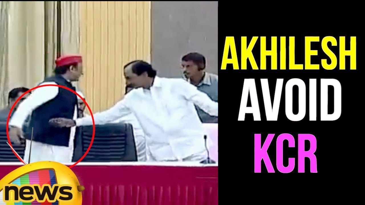 CM KCR Insulted By Akhilesh Yadav In Federal Front Meet | Denies Shake Hand | Mango News