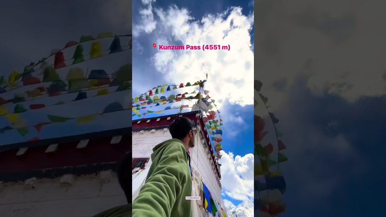 Kunzum Pass (4551 m) #kunzumpass #budhism #flags #spiritual
