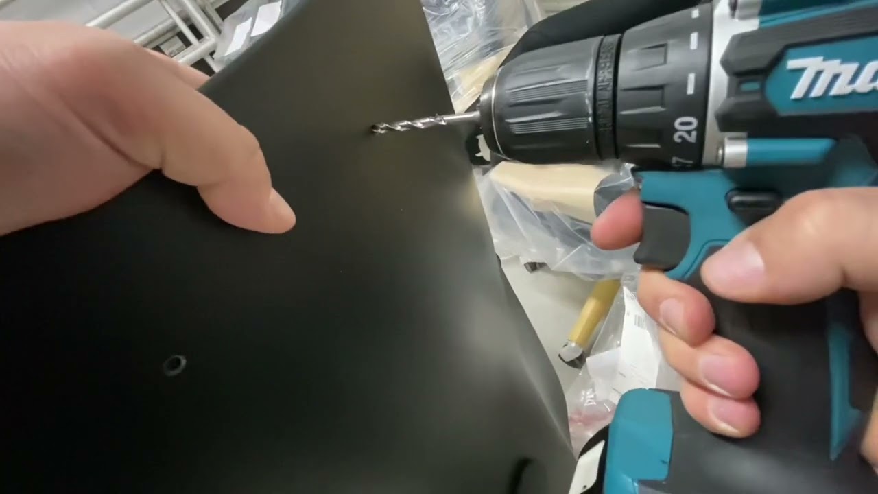 Set up coat hanger on Giroflex 64-9278
