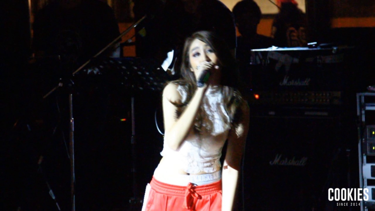 170401 เอม สาธิดา - หมอกหรือควัน @ BABYAIM Foolhouse