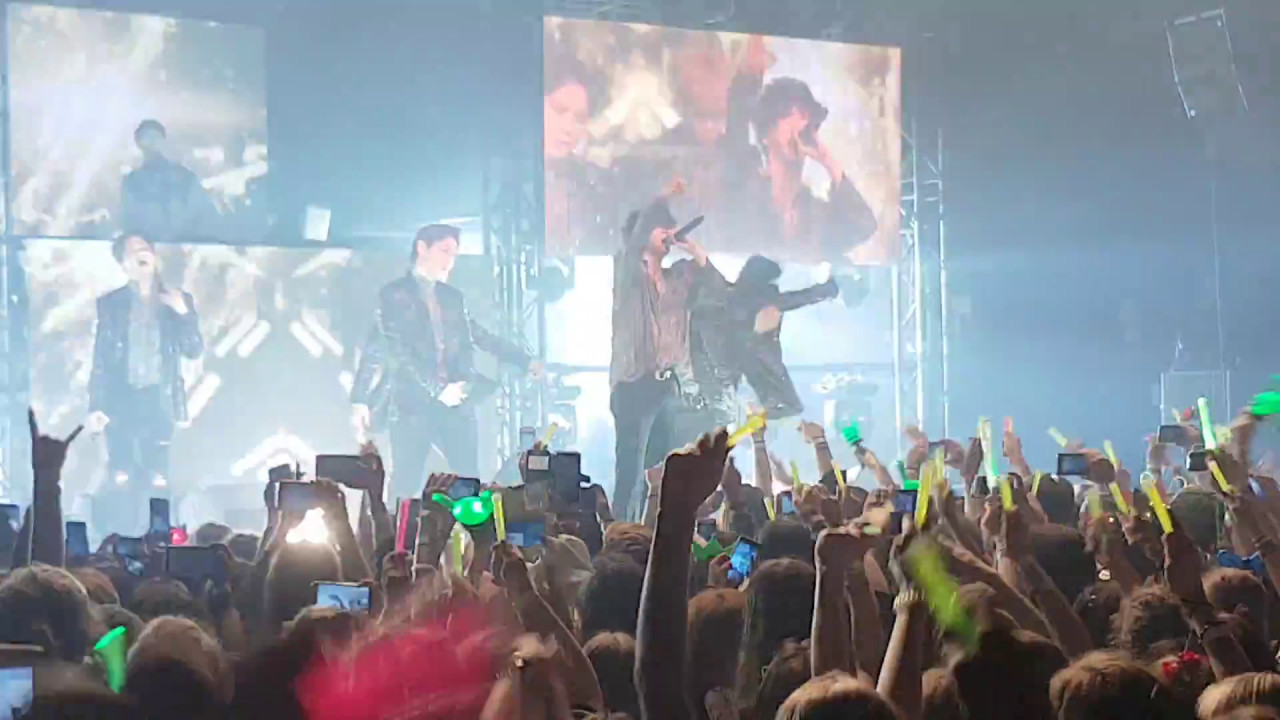 [170506] B.A.P - WAKE ME UP 😢 Warsaw/Warszawa