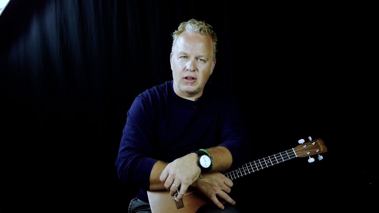 Урок игры на укулеле от Nights In White Satin — Moody Blues