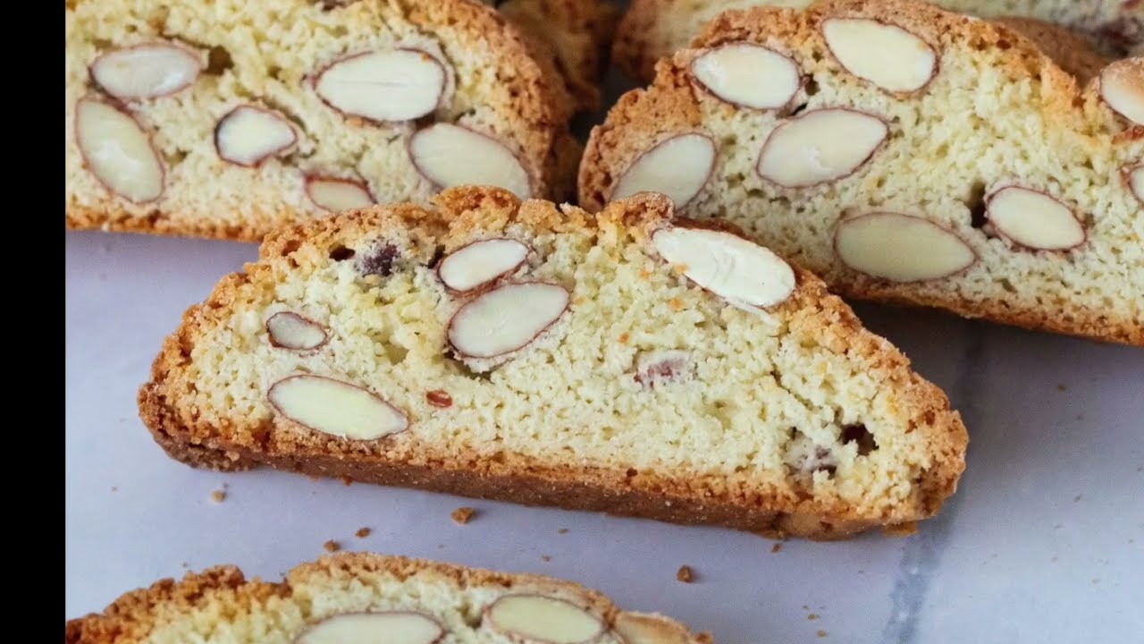 How to Make AMAZING Homemade Biscotti's | Crispy Almond Biscotti | Cantucci | Easy Italian Cookies