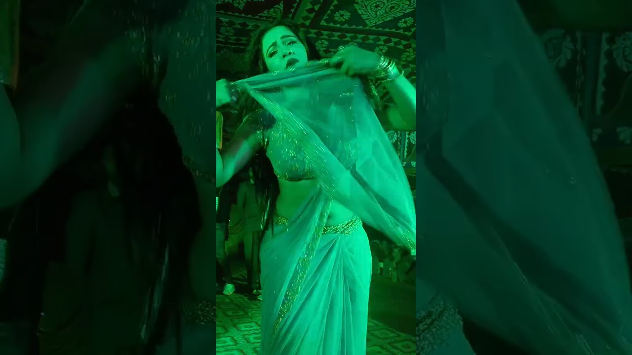 trishkar madhu stage show  nach me masti krte huye