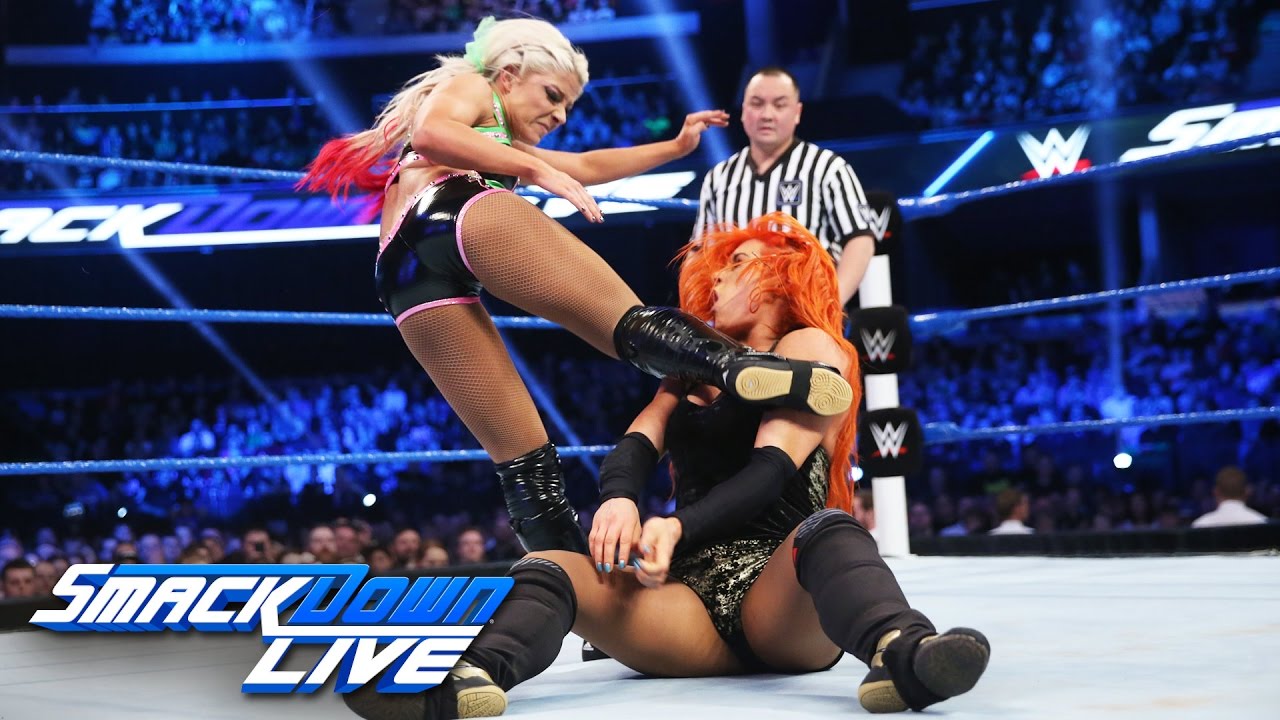 Бекки Линч против Алексы Блисс — женский матч за чемпионство SmackDown: SmackDown LIVE, 8 ноября ...