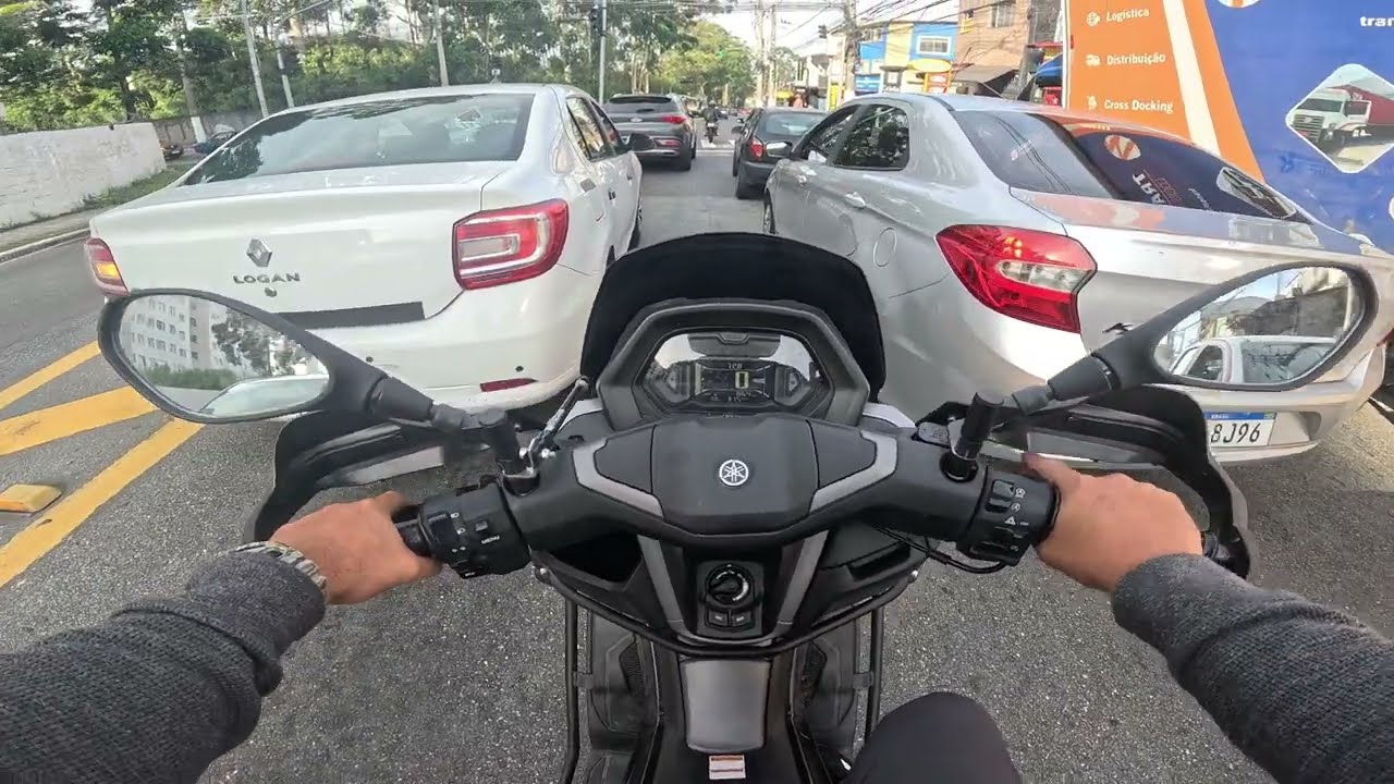 INDO PARA O TRABALHO DE YAMAHA NMAX 160 2025