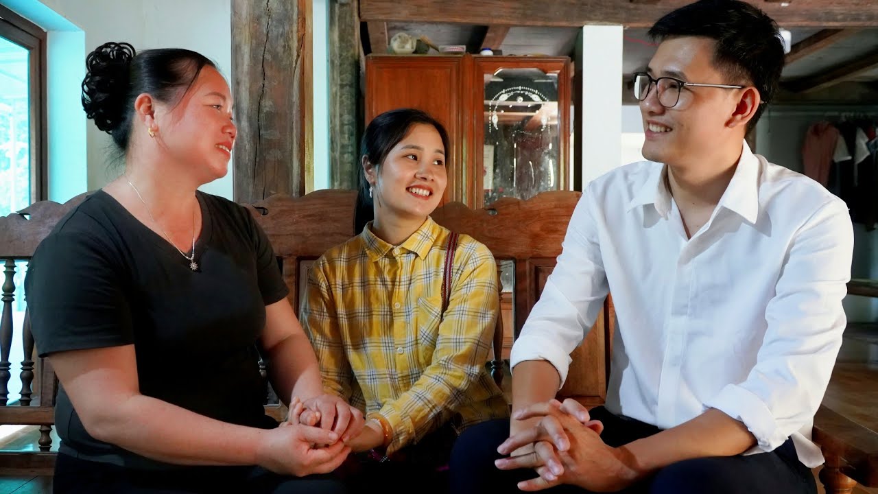 Мать генерального директора была больна, и, увидев Линду, она была очень рада.